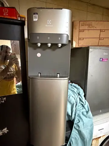Electrolux Hot  Cold Water Dispenser