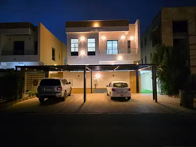 Second occupant - Personalized finishing - Large area - Prime location - All rooms are master suite