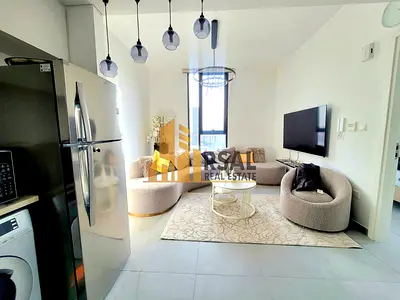 Fully Furnished Luxury 1-BR Apartment☆All Morden Amenities Available☆GYM & POOL☆Gated Community