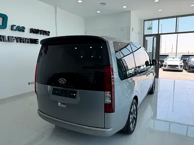 صورة 9 لـ 2022 Hyundai STARIA