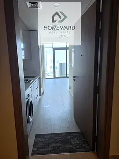 Smart Open-Plan Studio / High Floor/ Elevated View / Close to Metro