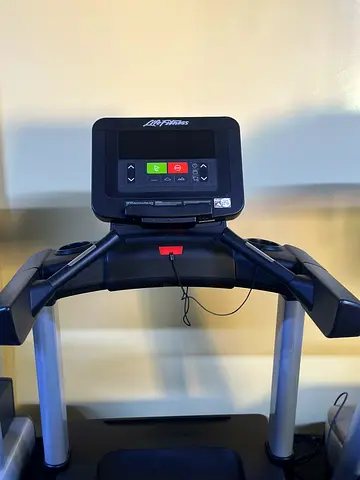 Life Fitness Treadmill - Good Working Condition