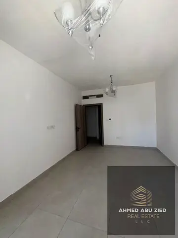 للإيجار بالنعيمية 1 شقق غرفتين وصالة أول ساكن قرب مدرسة الحكمة، بلكونة وتكييف مركزي، بأسعار تبدأ من 41 ألف مع 4 دفعات. متاح جميع انواع الخدمات موقع مت