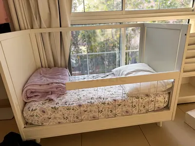 Pottery barn kids Sloan Acrylic Toddler Bed Conversion kit - with mattress