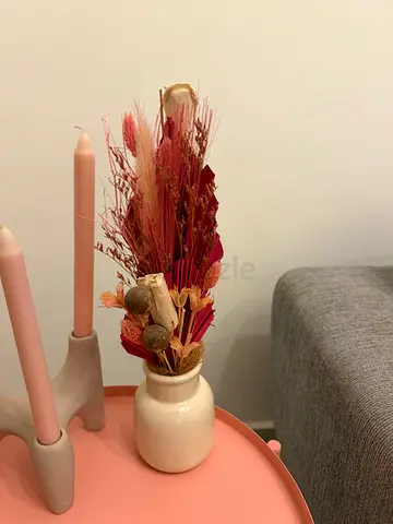 small artificial flower vase