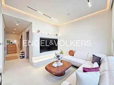 Furnished | Upgraded | Single Row