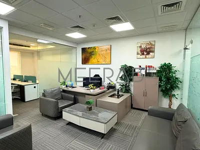 Fully Furnished Office | Glass Partitions | SZR Facing