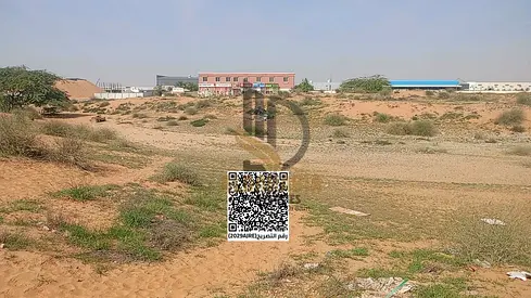 أرض للبيع في منطقة أم الثعوب الصناعية – أم القيوين 🏭 فرصة استثمارية مميزة في منطقة أم الثعوب الصناعية، بموقع استراتيجي قريب من شارع E11 ومناسبة للعدي