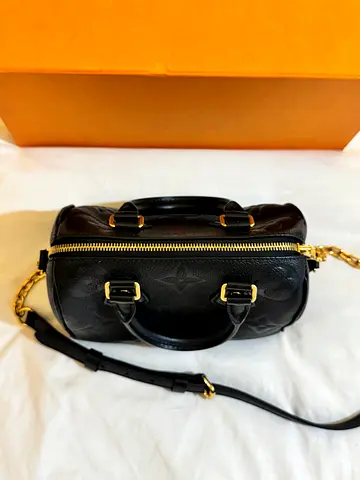 Louis Vuitton Speedy 20 Bandouliere Black Preloved