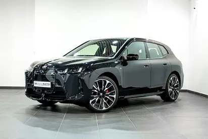 iX M70 xDrive