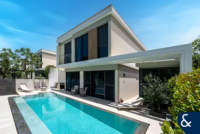 Exclusive | Extended | Private Pool | 4 Beds