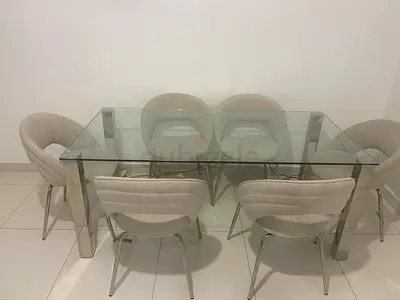 Dinning table with chairs