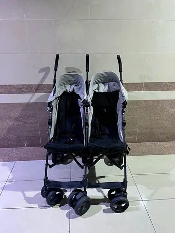 Lightweight Double Stroller / Side-by-Side Twin Stroller - Good Used Condition / Mamas  Papas