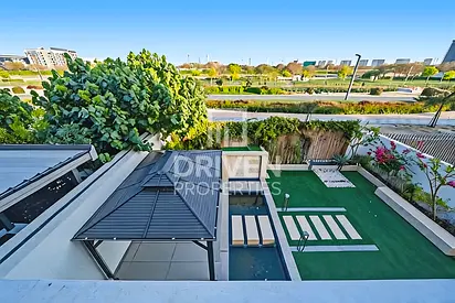 Upgraded | Large Plot | Community Expert