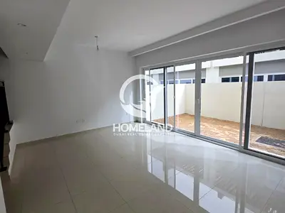 Huge 3BR | Closed Kitchen | Ready to Move In