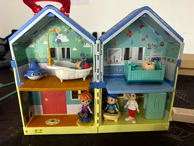 Cocomelon toy house with sound and characters