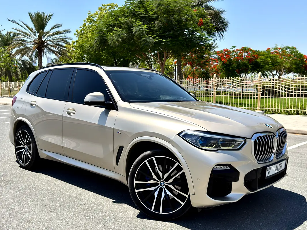 BMW X5 2019 — photo 1 of 20