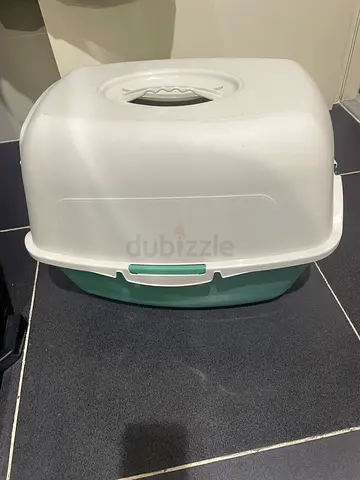 Cat litter box
