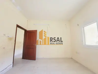 Lavish 1BHK With Balcony/Family Building/No Deposit/Near Gaxlay Super Market