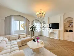 Elegant 1BR | Luxury Furniture | High Floor | Ready