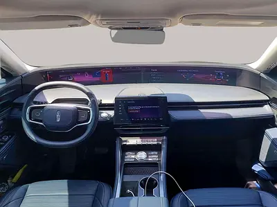 2025 Lincoln NAUTILUS 照片 9
