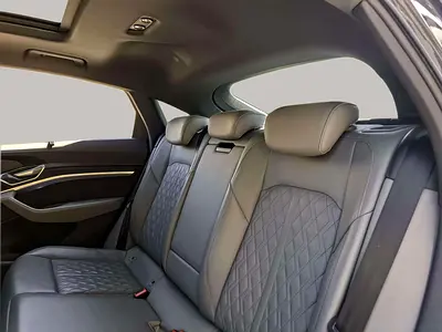 صورة 12 لـ 2024 AUDI Q8 E-TRON