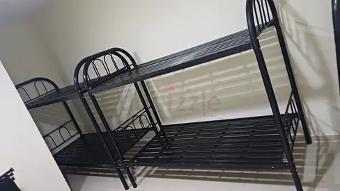 bunk bed frame Metal double - sturdy black, good condition
