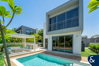 3 Bedrooms | Private Pool | Upgraded