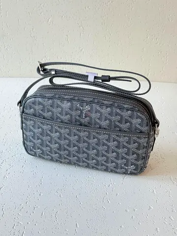 Goyard Grey Goyardine Cap vert pm bag