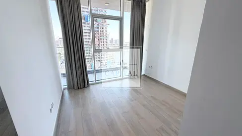 Modern 2BR Apartment | Bright Layout | Mid floor