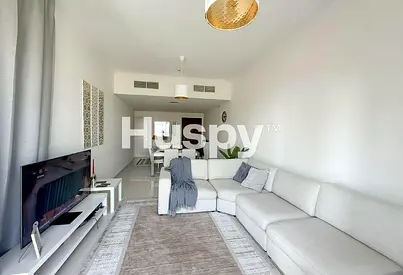 Furnished | Vacant | Mid Floor