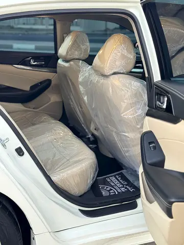 2022 Nissan MAXIMA 照片 8