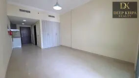Spacious Studio | New Kitchen Appliances | With Balcony