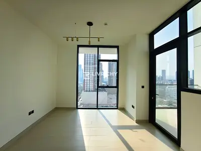 MODERN LIVING | PRIVACY N COMFORT | PRIME LOCATION