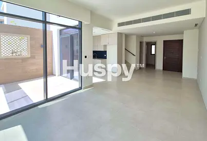 Vastu Compliant | Triplex | Large Layout