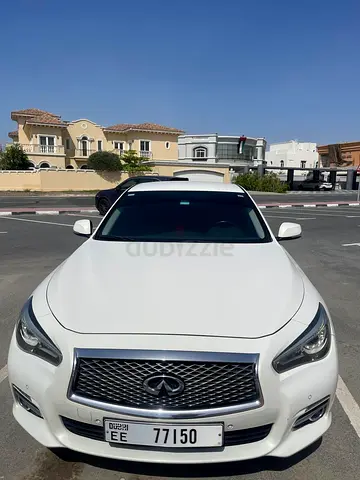 Infiniti Q50 Standard 2015 - GCC Specs - Well Maintained