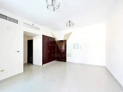 Spacious Studio | Community View | DEC Towers T2