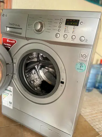 LG Front Load Washing Machine - 7kg, Silver, Good Working Condition