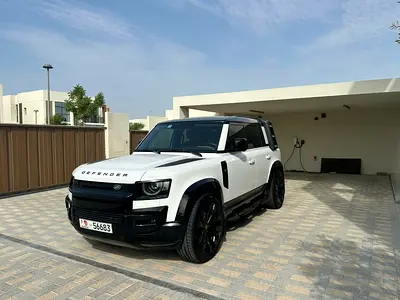 2023 Land Rover Defender 130 X-Dynamic SE (American Specs)