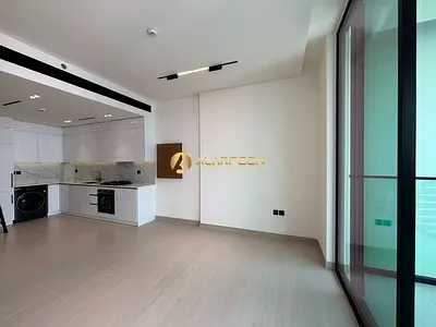 Pool View | Open Kitchen | Smart Home
