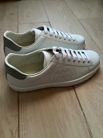 Gucci shoes size 42 brand new
