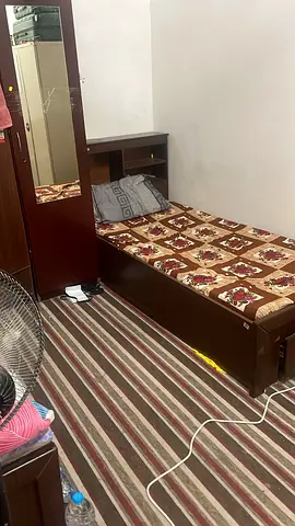 Executive Bed space available for Pakistani or Indian Muslim