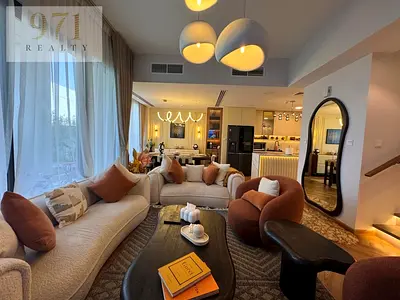 Single Row | Exclusive | Genuine Resale | Fully Boutique Interior Designed