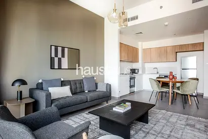Fully Furnished | On the Park | Chiller Free