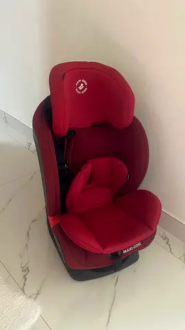 Maxi-Cosi Child Car Seat - Red, Good Condition