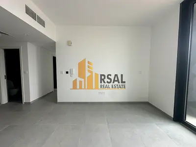Spacious 2 BR Apartment in Tiraz Buildings