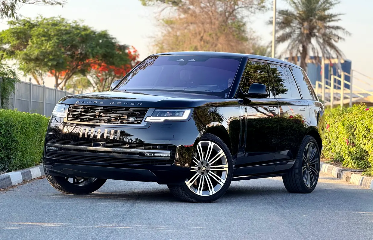 Land Rover Range Rover 2023 — photo 1 of 15
