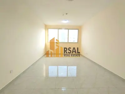Like a brand new 1 Bedroom Hall// 2 bathroom master bedroom// School zone area// Ready to move Apartment