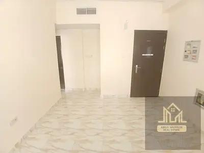 Ready to move apartment available prime location near safari mall