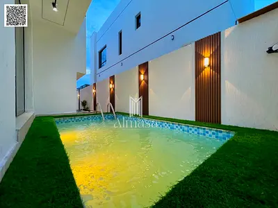 Freehold .Modern villa on a main street, no registration fees.